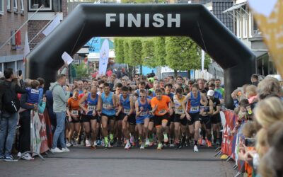 Wijhe op woensdagavond 26 april in teken van Koningsloop: “Iedereen rent en geniet”