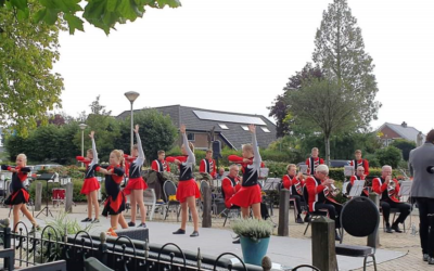 Zonnige klanken op de Boerhaar tijdens het zomerconcert van Amicitia