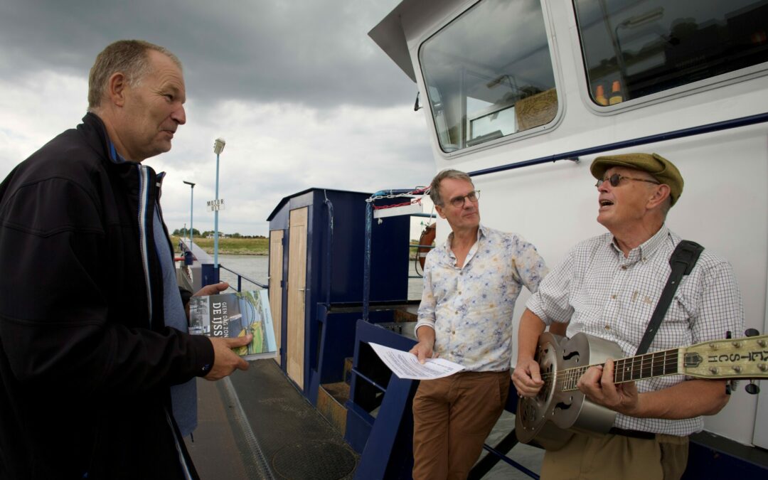 Pontbaas Wijhe en Olst blij met ‘Geen dag zonder de IJssel’